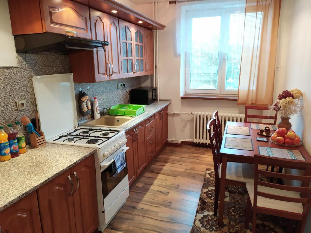 Byt Puskinova Διαμέρισμα Χράντεκ Κράλοβε Εξωτερικό φωτογραφία